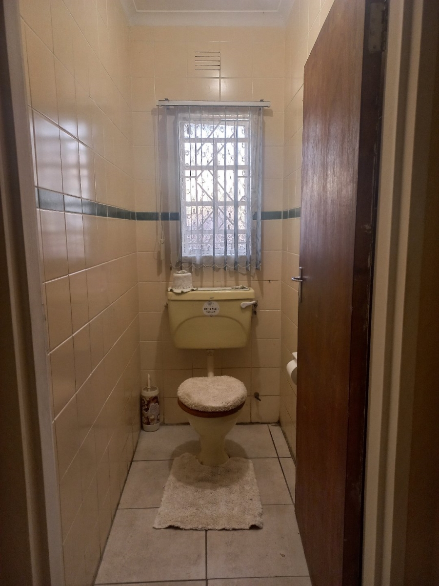 3 Bedroom Property for Sale in Charlesville Western Cape